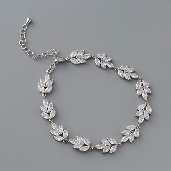 Neiman Marcus Jewelry - Neiman Marcus Crystal Leaf Vine Bracelet